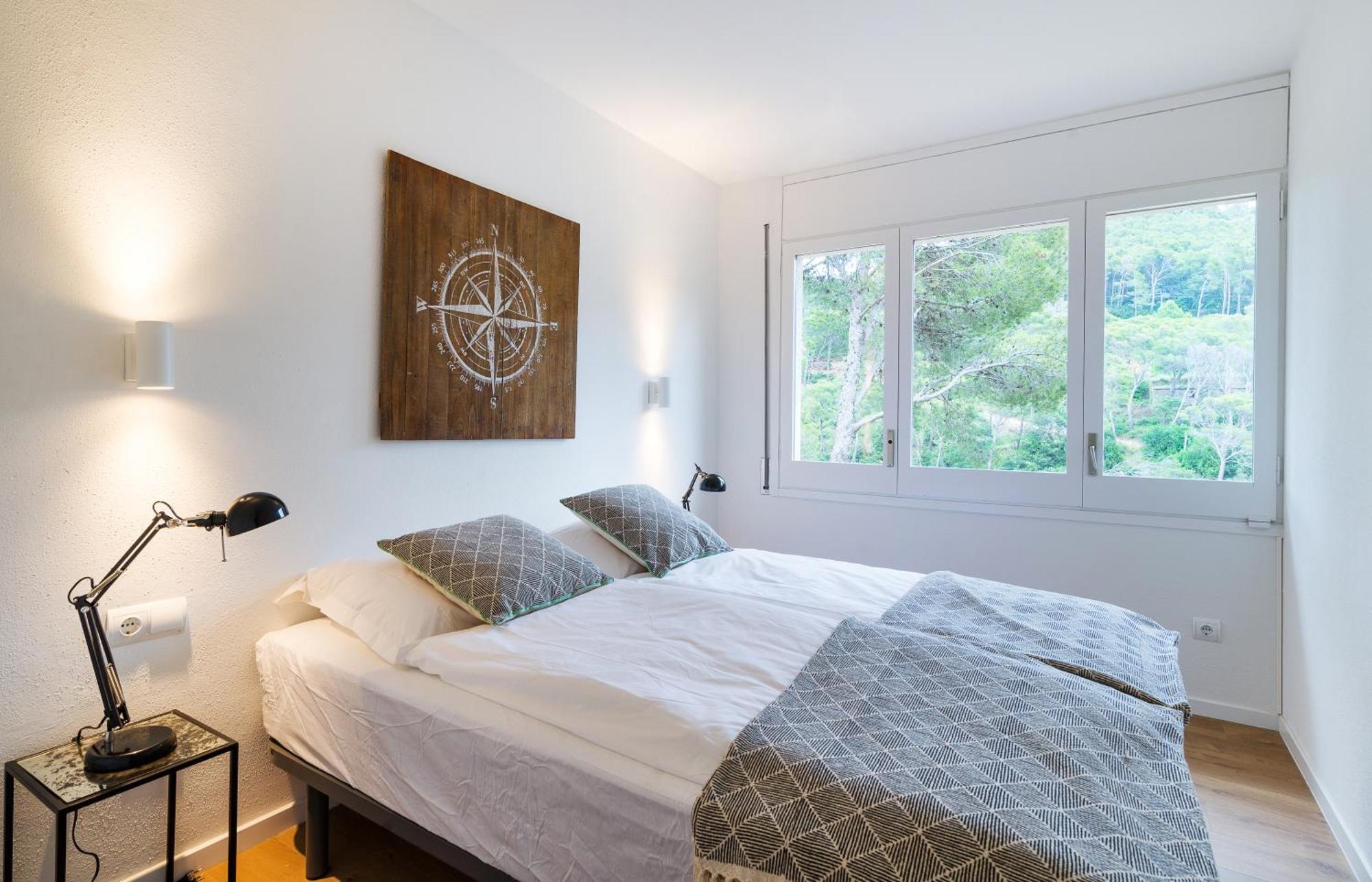 La Vie En Rouge Sa Riera Duplex, Private Parking Apartment Begur Ngoại thất bức ảnh