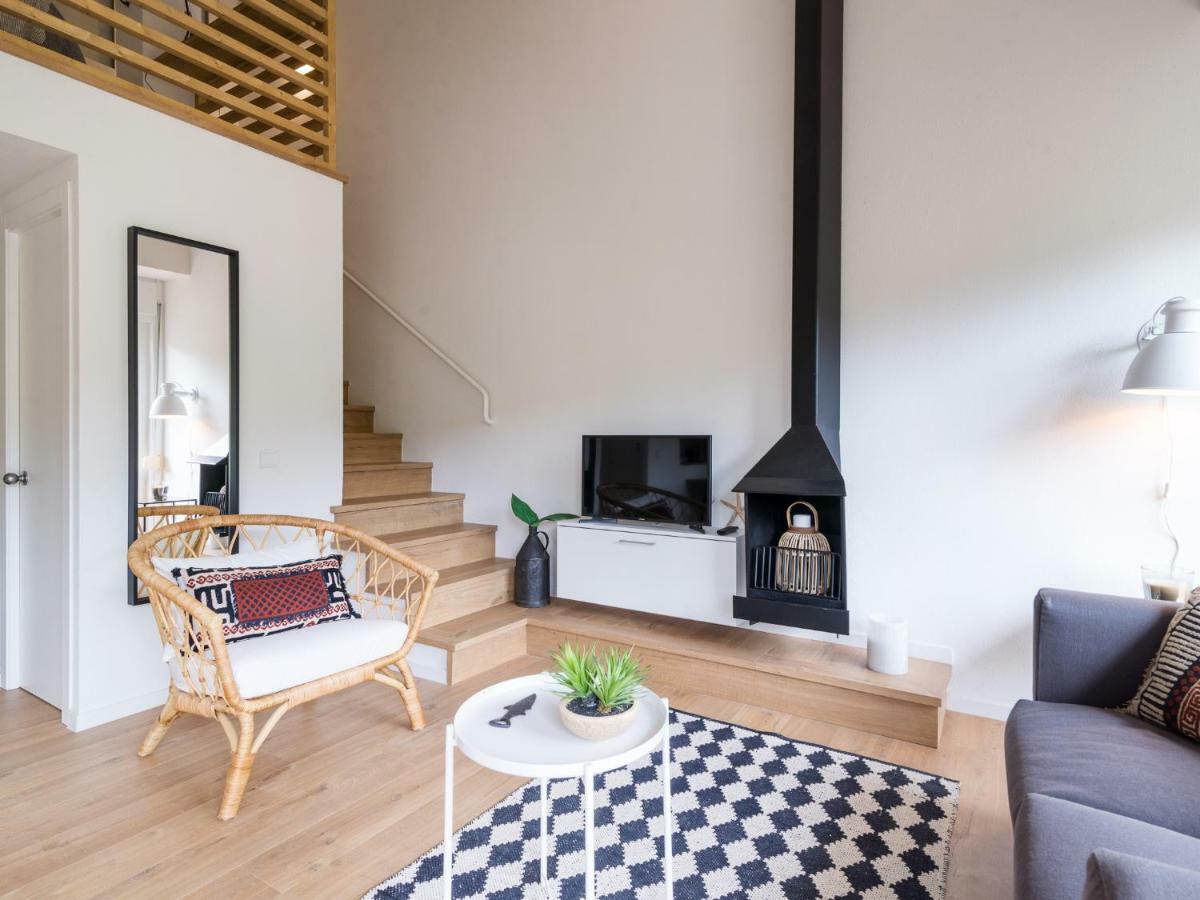 La Vie En Rouge Sa Riera Duplex, Private Parking Apartment Begur Ngoại thất bức ảnh
